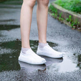 Load image into Gallery viewer, Waterproof Silicone Shoe Cover, Outdoor Non-Slip Anti Skid Waterproof Shoe Covers, Portable Rain Boots Rainproof Shoes Cover Reusable Silicone Rain Boots. (Pack of 2), Size- medium - Gardino